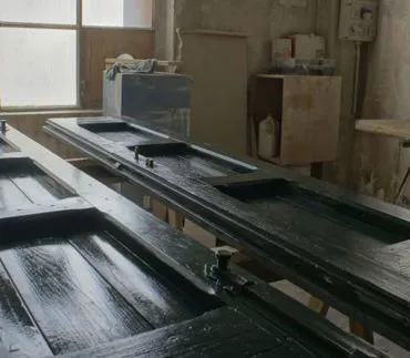 Restauro di mobili, infissi in legno, tornitura di oggetti in legno